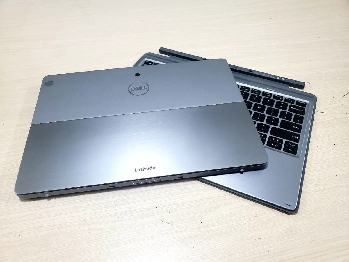 Máy tính Dell Latitude 7200